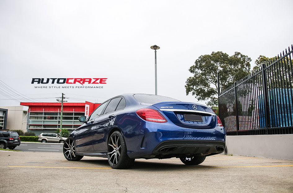 MERCEDES-C-CLASS-ASCARI-GLOSS-BLACK-AND-BRUSHED
